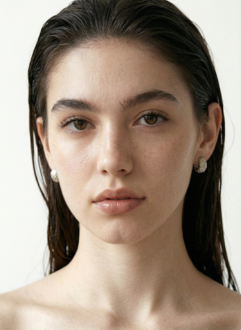 Analyze_the_provided_image_and_perform_a_highquali_delpmaspu (1) 1